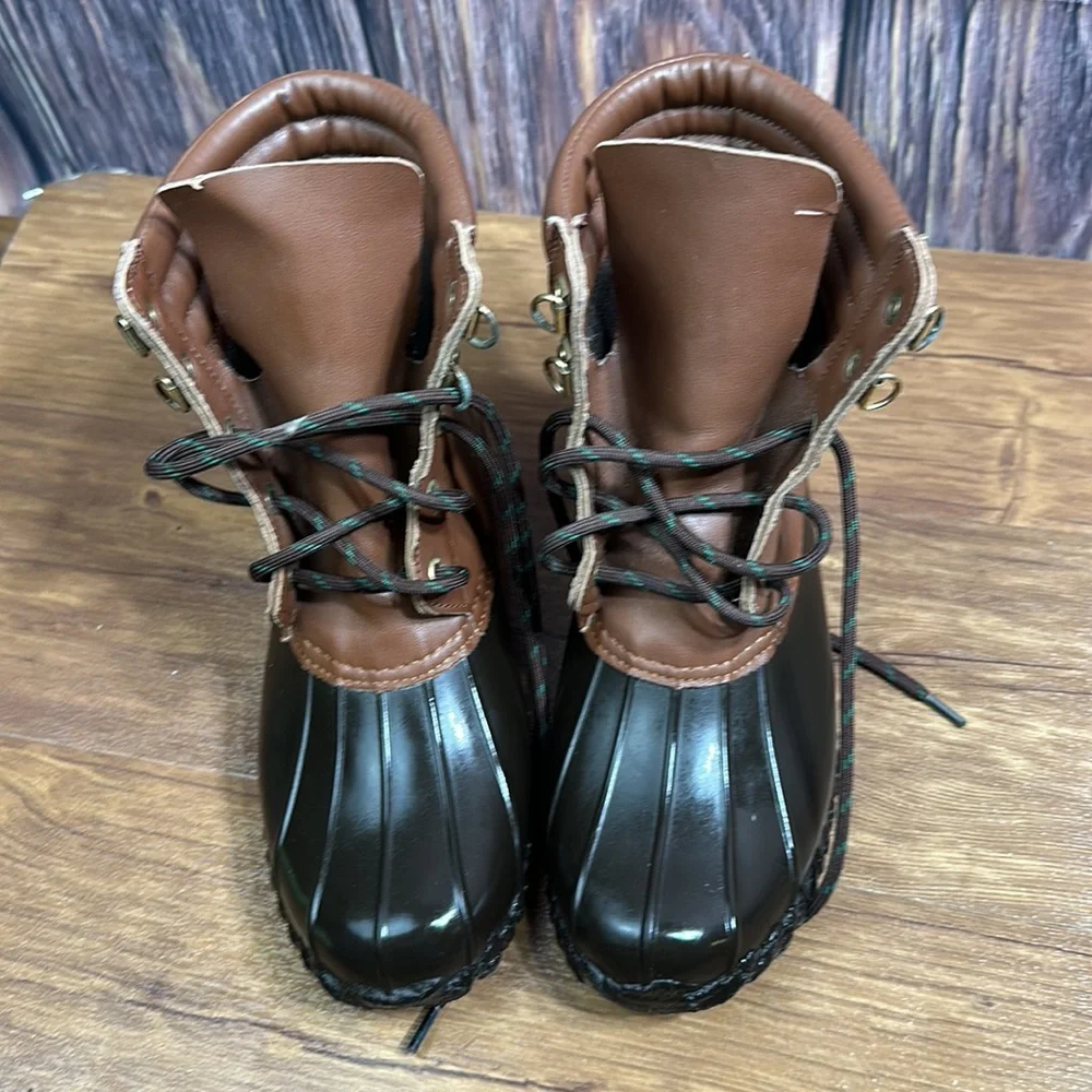 American Living Size 6 B Duck Boots